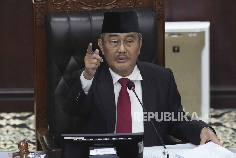 Jimly Mendorong Semua Pihak untuk Melupakan Suasana Pemilu 2024