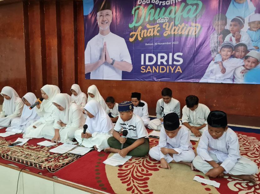 Ratusan Yatim Duafa Memanjatkan Doa untuk Idris Sandiya