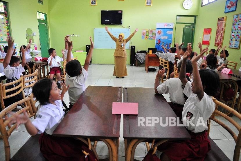 Pendididkan Masih Belum Menjadi Fokus dalam Program 3 Paslon Capres-Cawapres