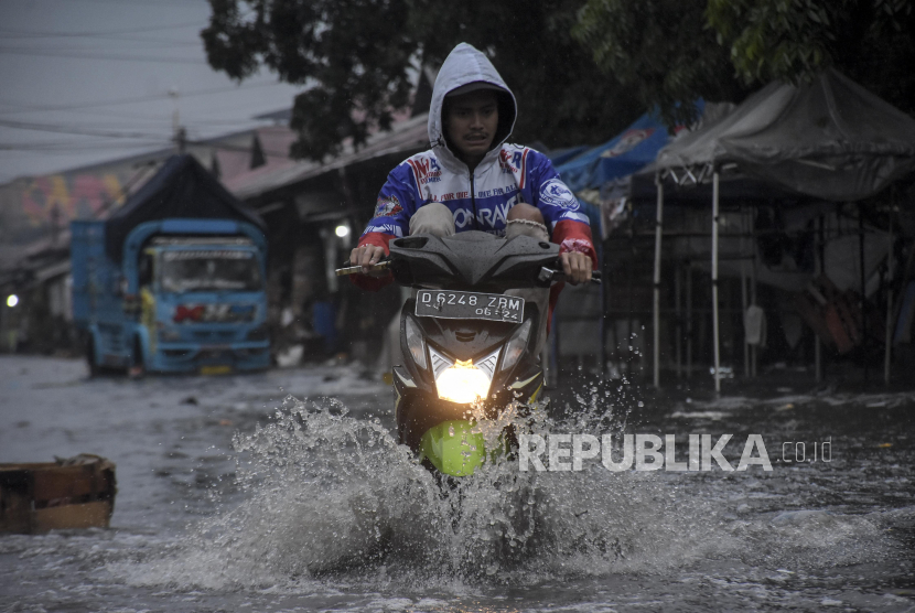 Waspada, Bandung Berpotensi Mengalami Cuaca Ekstrem Selama Libur Nataru