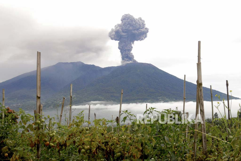 29 Pendaki Tetap Berada di Gunung Marapi saat Erupsi di Riau, Enam Belum Turun