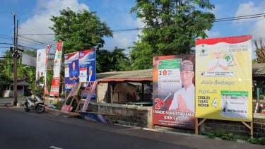 Baliho Ganjar-Mahfud dan Caleg PDIP Dirusak dan Dibakar di Jembrana Bali