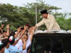 Prabowo Bertemu dan Ngobrol dengan Warga serta Relawan di Kedai Kopi Aceh: Sangat Mengagumkan!