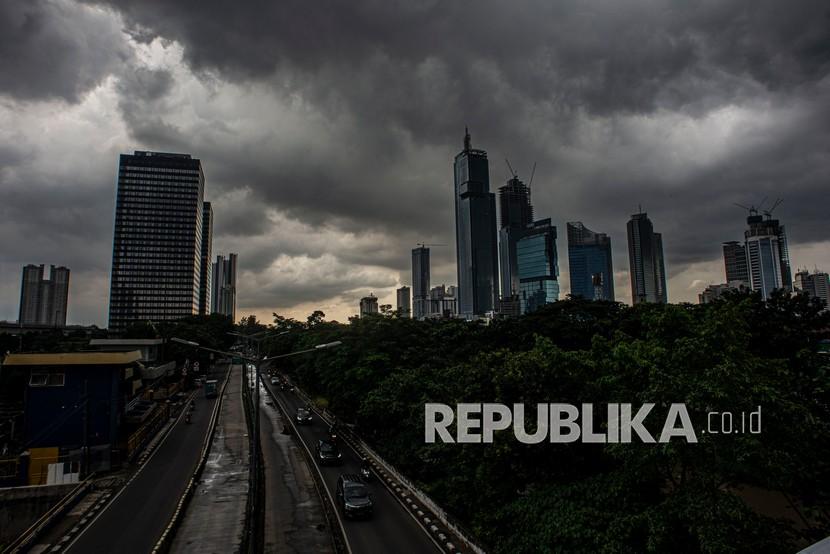 Beberapa Provinsi Diperkirakan Akan Mendapat Hujan dan Petir