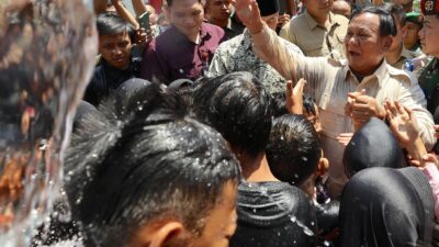 Prabowo Meresmikan Sumber Air Bersih