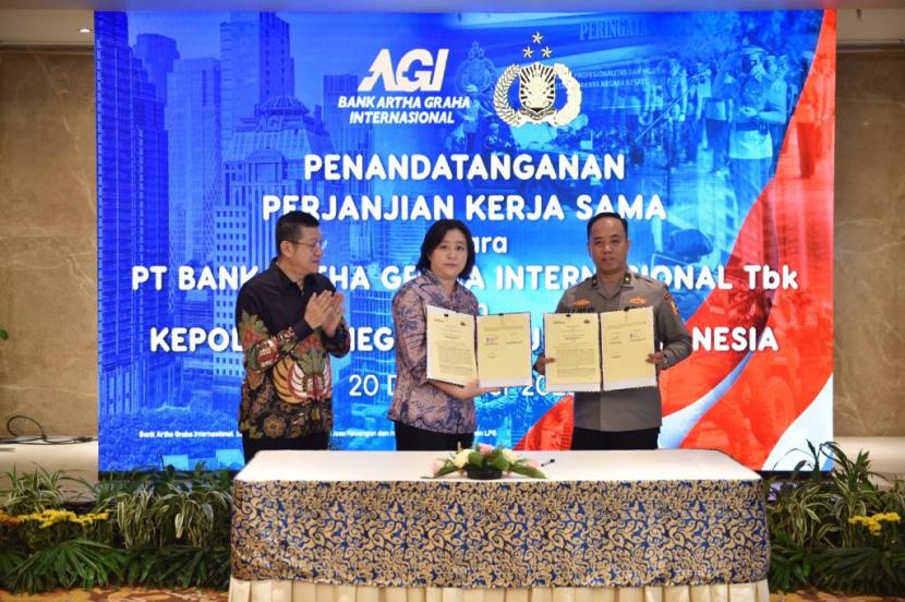 Bank Artha Graha Internasional dan Polri Menandatangani Perjanjian Kerjasama (PKS) untuk Melanjutkan Kerjasama