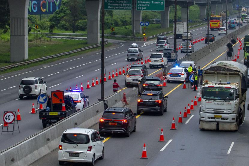 Penambahan Lajur Contraflow di Tol Jakarta-Cikampek untuk Mengatasi Kepadatan Arus Lalu Lintas