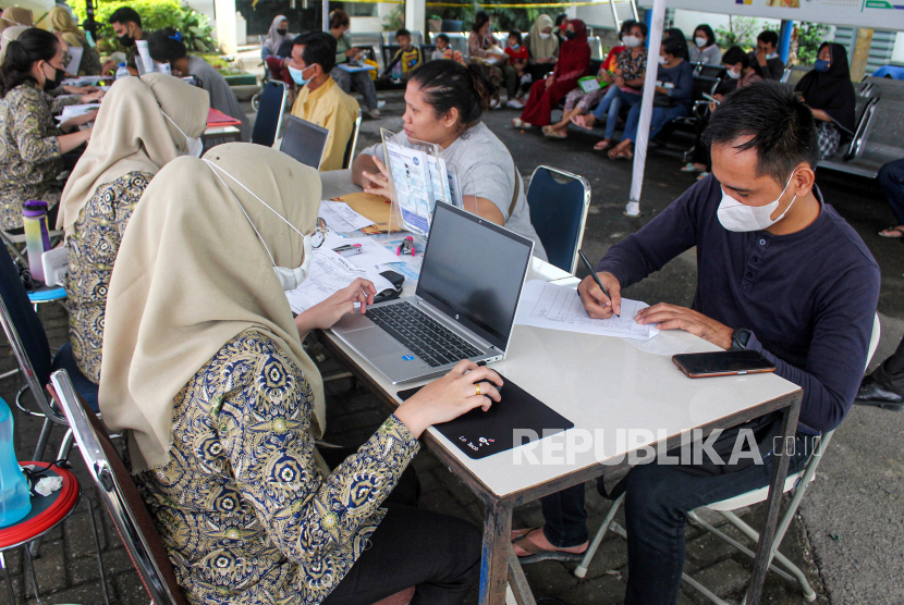 Peserta Jaminan Kesehatan Nasional Melonjak Hampir 100 Persen Dalam Satu Dekade