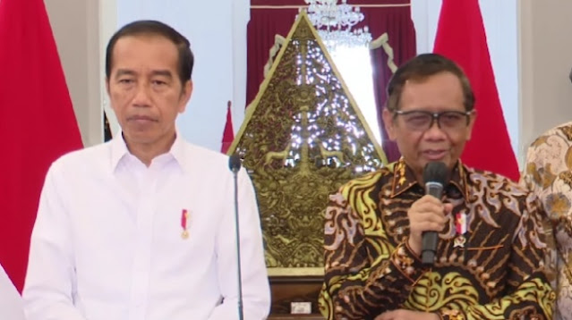 Mahfud MD Menolak Isu Pemakzulan Jokowi dan Tidak Akan Ikut Campur