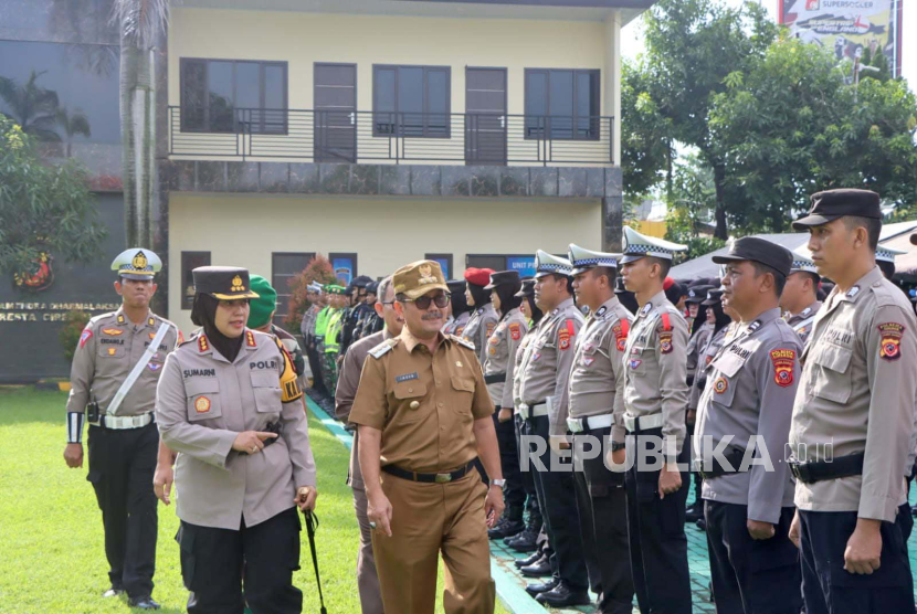 Diterjunkan 1.711 Personel dalam Operasi Ketupat Lodaya 2024 di Kabupaten Cirebon