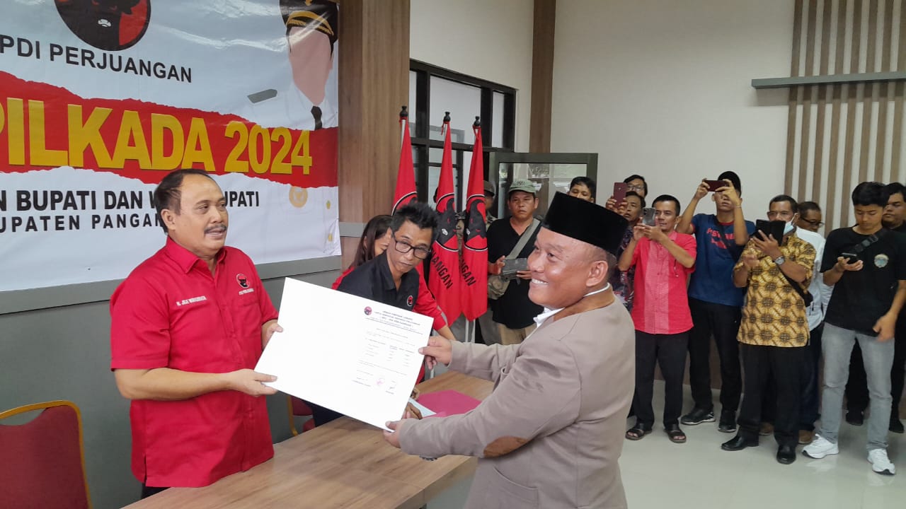 Dadang Solhat Daftar Bacalon Bupati Pangandaran 2024 dari PDIP