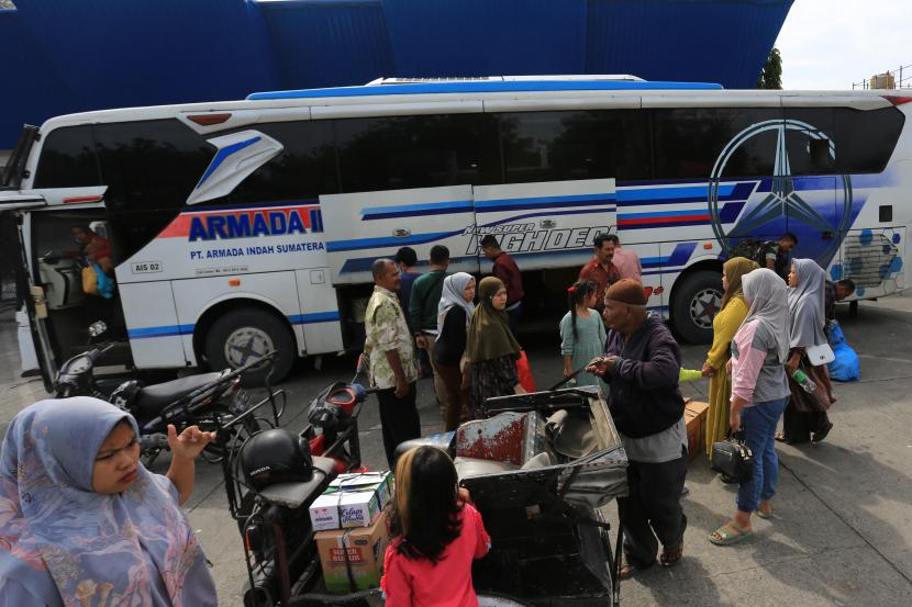 Ada 2.135 Orang Penumpang Arus Balik Tiba di Terminal Banda Aceh