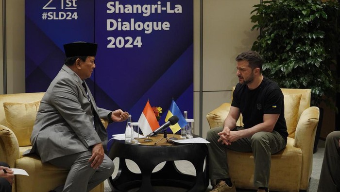 Prabowo Bertemu Presiden Ukraina di Singapura