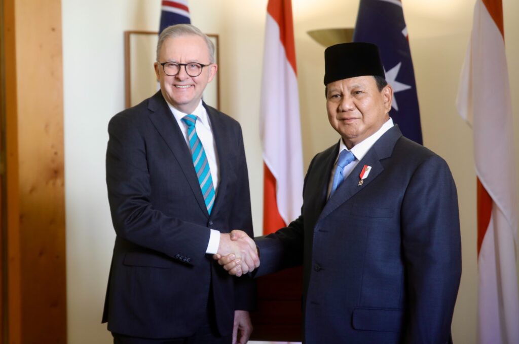 Prabowo Subianto Meets Australian PM, Discusses Regional Challenges and Joint Military Exercises