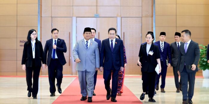 Prabowo Subianto Meets Vietnam’s Prime Minister, Expresses Admiration for Independence Struggle