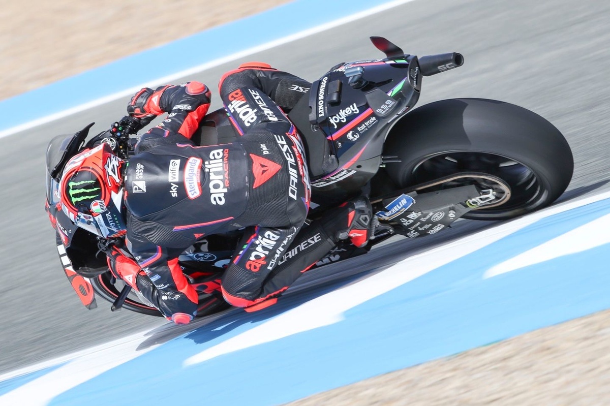 marco-bezzecchi-aprilia-racing.jpg