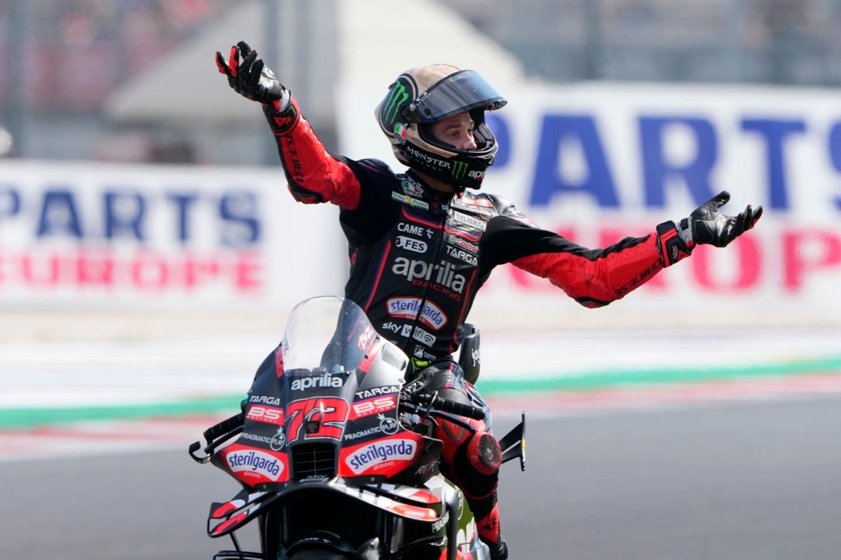 marco-bezzecchi-aprilia-racing-3.jpg